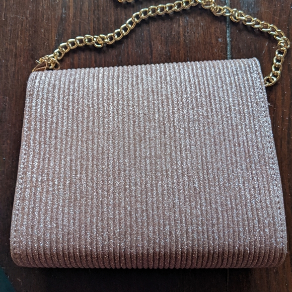 Pale Pink Clutch - Picture 2 of 2